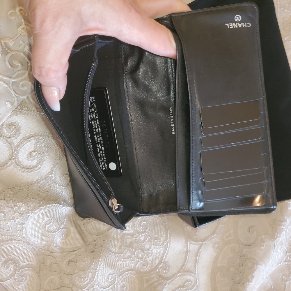Chanel Wallet - Picture 4 of 6